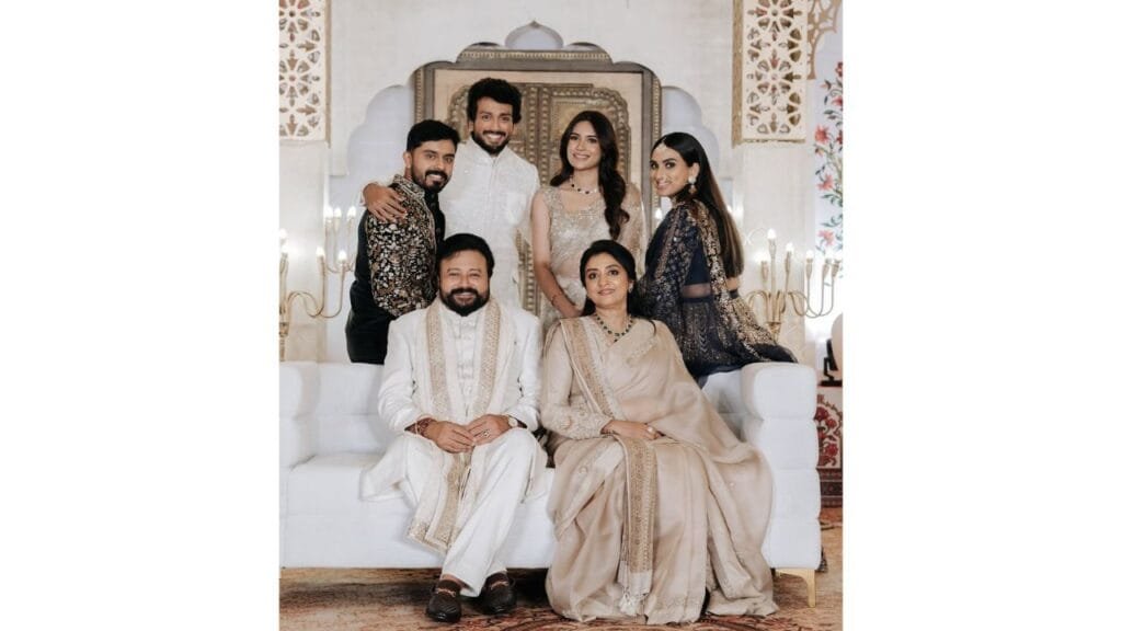 Kalidas Jayaram with her Family